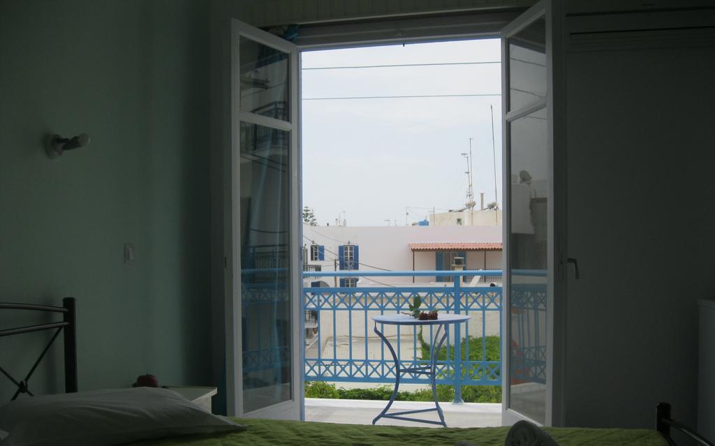 Very-Kokkos Pension 2 Naxos City Bagian luar foto
